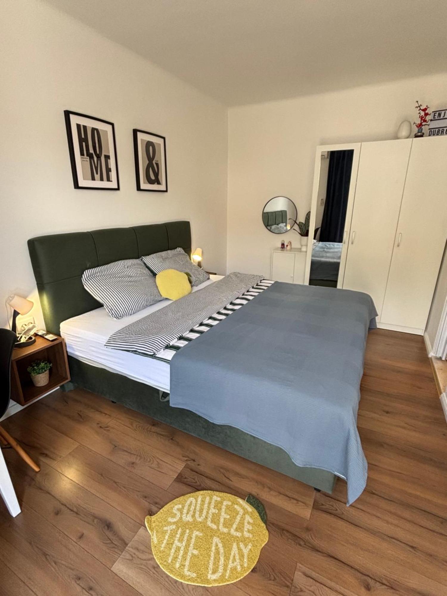 Apartment Lemon